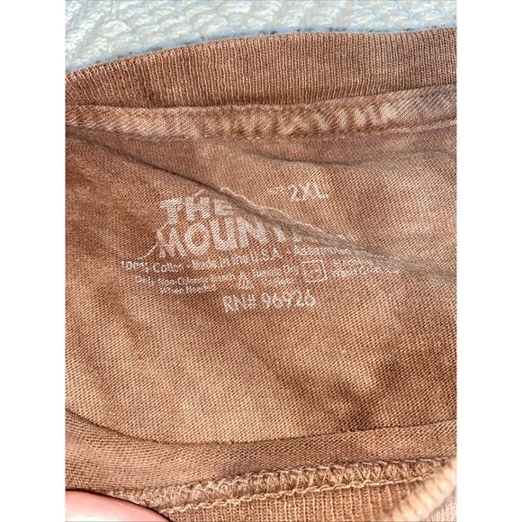 The Mountain Vintage Native Tribal Chieftan T-Shirt Size 2XL RN# 96926 - Picture 5 of 8